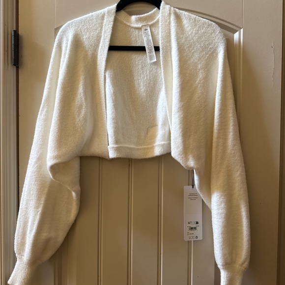 ALO Yoga Other - ALO Yoga Ivory Cropped Open-Front Shrug